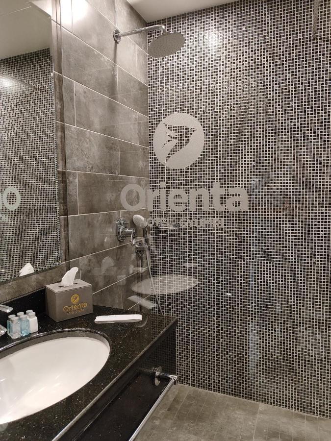 Orienta Hotel Gyumri Exterior foto