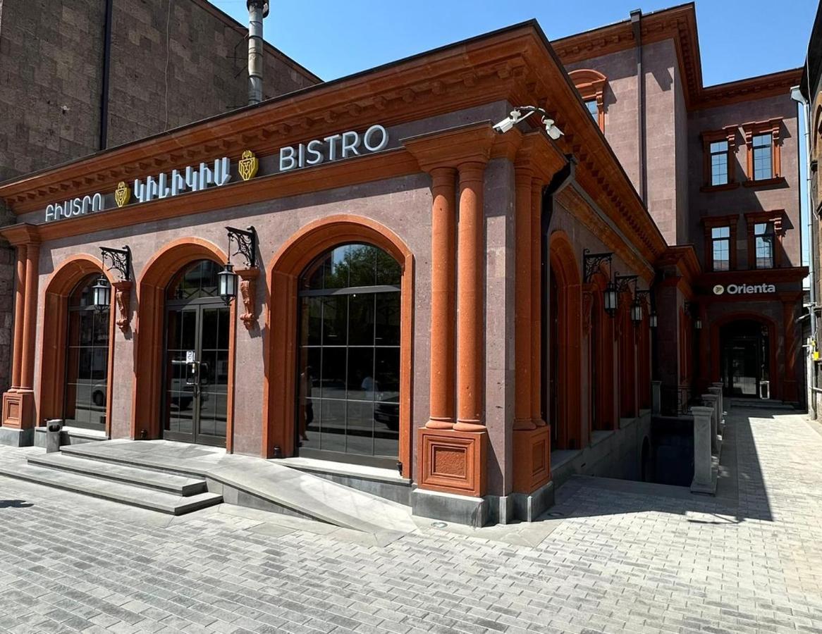 Orienta Hotel Gyumri Exterior foto